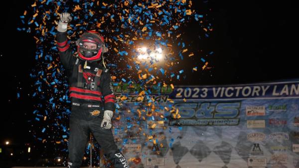 Logan Seavey Adds Merced Win to 2023 USAC Midget Checklist