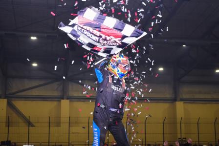 Thomas Meseraull won the Xtreme Midget feature Friday in DuQuoin (Joe Grabianowski Photo) (Video Highlights from DirtVision.com)