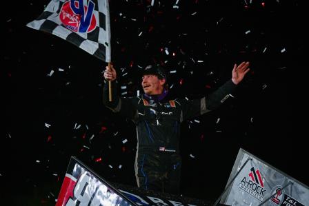 Matt Covington won the ASCS main event at Paducah Saturday (Emily Schwanke Photo) (Video Highlights from DirtVision.com)