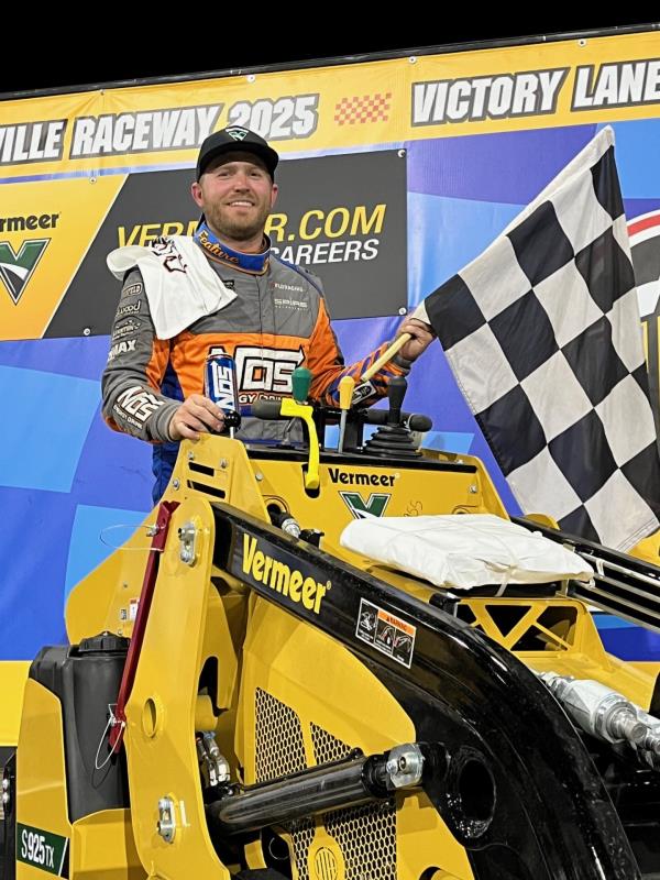 Tyler Courtney Holds Off Day by .037 of a Second at Knoxville!