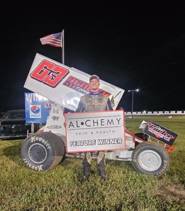 Late Race Break Lands JJ Hickle in Sprint Invaders Victory Lane at Memphis