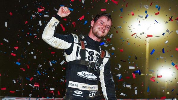 Spectacular Logan Seavey Wins 3rd Straight USAC Sprintacular Race at Lincoln Park