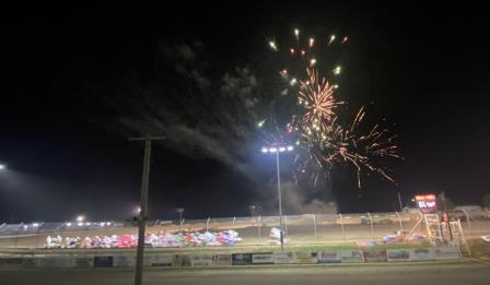 Attica Raceway Park (Video Highlights from DirtVision.com)