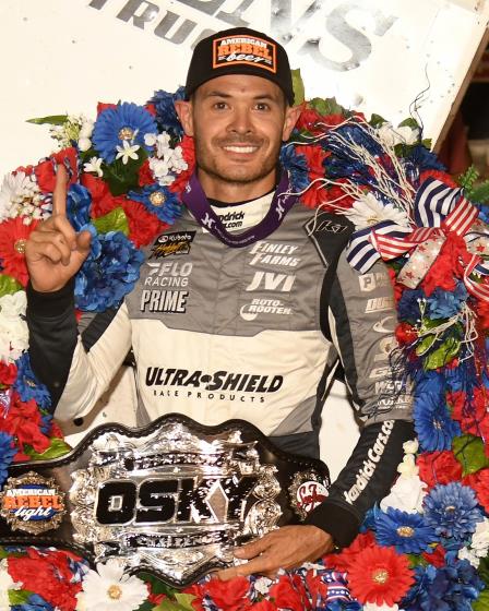 Kyle Larson won the $21,000 Front Row Challenge on Monday (Paul Arch Photo) (Video Highlights from FloRaing.com)