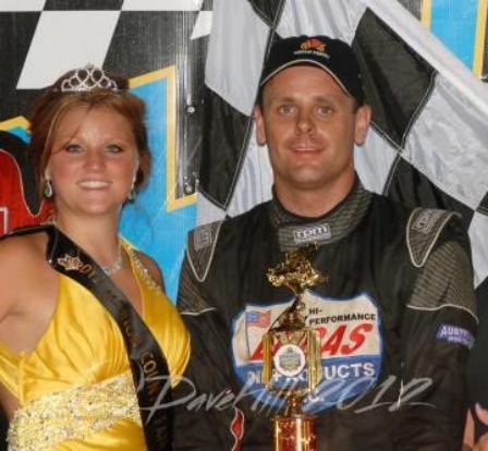 Ian Madsen won the second 410 feature Saturday (Dave Hill Photo)