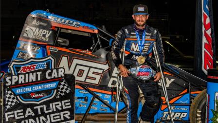 Crutches and all, Justin Grant captured his third-straight Elliott's Custom Trailers & Carts Sprint Car Smackdown victory, and fifth overall, on Saturday night at Indiana's Kokomo Speedway. (Ryan Sellers Photo) (Video Highlights from FloRacing.com)