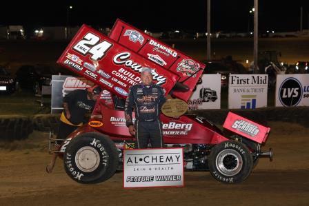 Terry McCarl won with the Sprint Invaders at Spoon River Sunday (Brendan Bauman Photo)