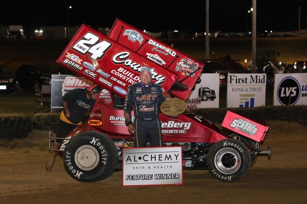 Terry McCarl Tames Spoon River High Banks with Mohrfeld Solar Sprint Invaders!