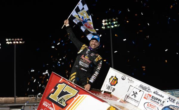 Bill Balog Fends Off Gravel for Perris World of Outlaws Victory