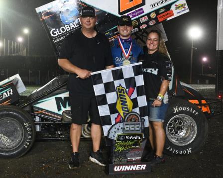 Danny Sams III picked up his first national victory with High Limit at Bridgeport Saturday (Chad Warner Photo) (Vido Highlights from FloRacing.com)