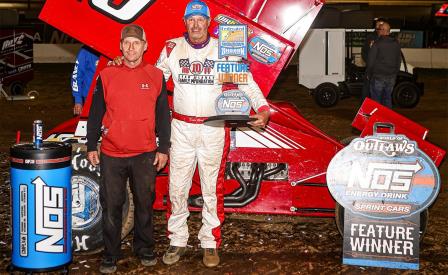Dale Blaney (with brother Dave) shocked the WoO at Sharon on Saturday (Tyler Carr Photo) (Video Highlights from DirtVision.com)
