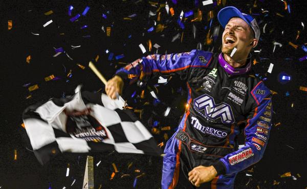 Chase Dietz Opens Williams Grove National Open with Thrilling First World of Outlaws Victory