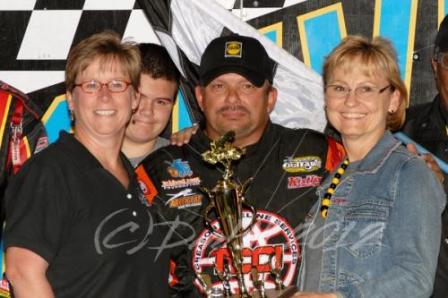 Danny Lasoski won Saturday at Knoxville (Dave Hill Photo)