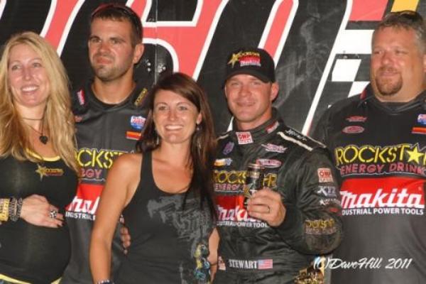 Stewart Wins 21st Annual 360 Knoxville Nationals!