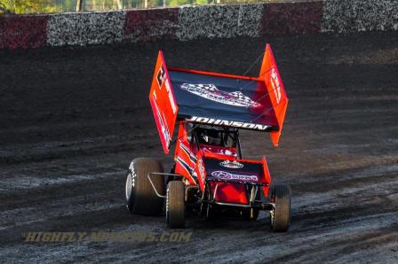 Wayne races at Lakeside Speedway (John Lee – www.HighFly-NPhotos.com) 