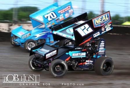 Jerrod battles Danny Holtgraver at Lincoln (Bob Hunt Photo)