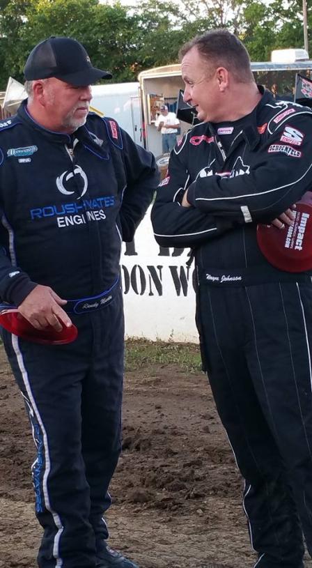 Wayne talks things over with Randy Martin at Double X Speedway’s Salute to Jesse Hockett (Terry Ford Photo)