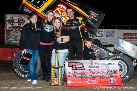 Ryan Roberts won the Bobby Parker Memorial at I-80 Speedway Friday (Brandon Anderson/Nebraska 360 Sprint Series Photo)