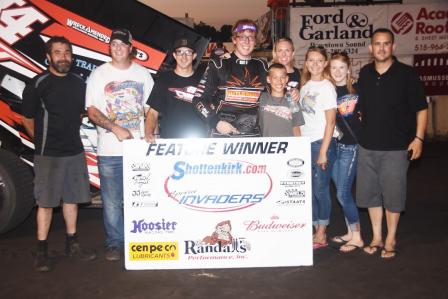 Chris Martin and the team celebrate in Victory Lane in Des Moines (Conrad Nelson Photo)