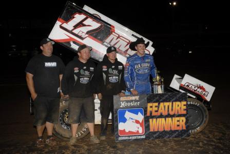Shane and the team celebrate their Queen’s Royale win in Farmington (Mark Funderburk Racing Photo) 