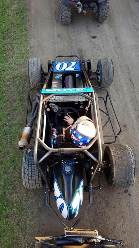 A bird’s eye look at the Gavin Ohlback #70 midget that Brady piloted in Australia.