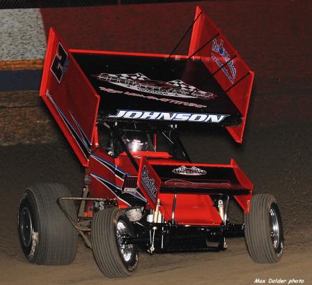 Wayne races at East Bay (Max Dolder Photo) 