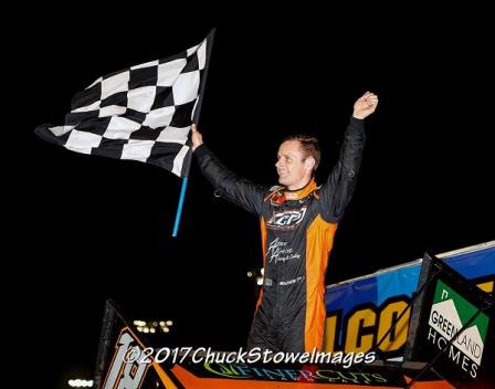 Ian Madsen picked up the feature win and the Knoxville Season Championship Saturday (Chuck Stowe Images)