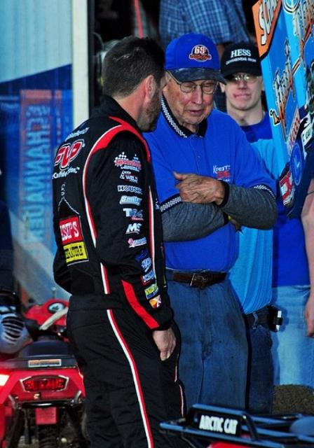 Brian talks with Hall of Famer Davey Brown Sr. (Jason McConnell Photo) 
