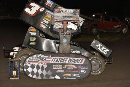 Carson Macedo won last Saturday night with the IRA and MOWA series at Fairbury American Legion Speedway in Illinois (Mark Funderburk Racing Photo)