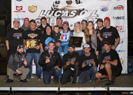 Kyle Larson won Night #1 at the Chili Bowl (Joe Orth/Chili Bowl Photo)