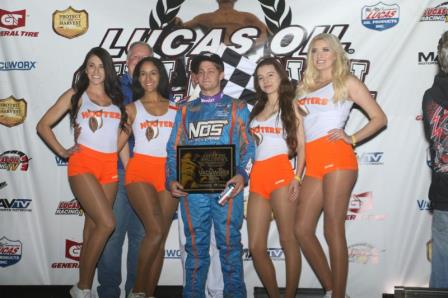 Justin Grant won Friday night's prelim at the Chili Bowl (DB3 Imaging/Chili Bowl Photo)