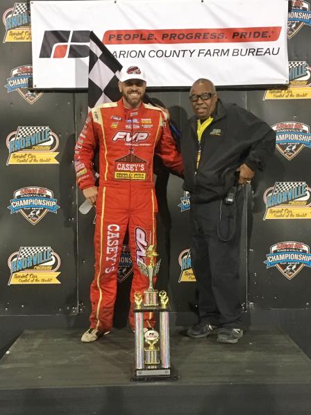 Brian Brown tied Earl Wagner for sixth on the all-time Knoxville Raceway win list Saturday with his 43rd victory (Knoxville Raceway Photo)
