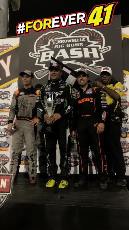 Donny Schatz won the WoO stop at Knoxville Friday (Dave Biro-DB3 Imaging Photo)