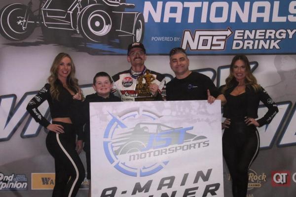 Blake Hahn Unstoppable En Route to First Career Chili Bowl Prelim Win on Warren CAT Qualifying Night