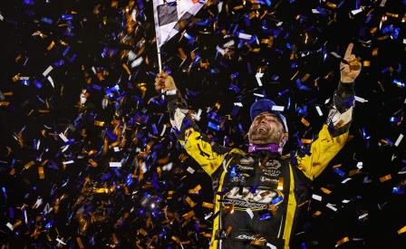 Donny Schatz won the WoO event at Talladega Friday (Tyler Carr Photo) (Video Highlights from DirtVision.com)