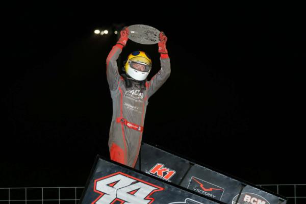Chris Martin Continues Hot Start with Sprint Invaders Victory at CJ Speedway!