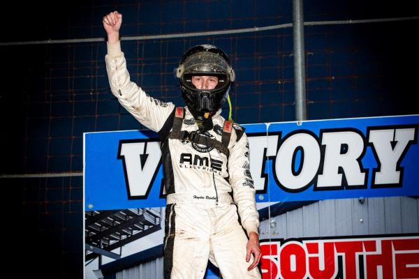 Hayden Reinbold Reigns at Circle City USAC Indiana Midget Week Opener