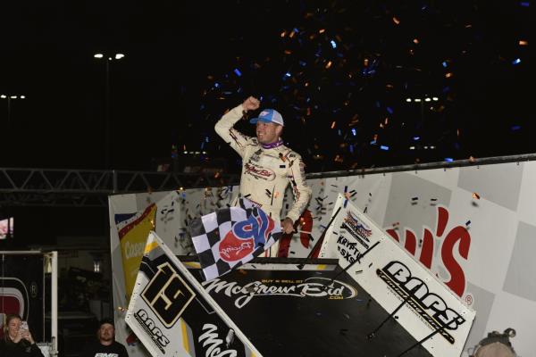 Brent Marks Tops Dazzling Feature at Knoxville!
