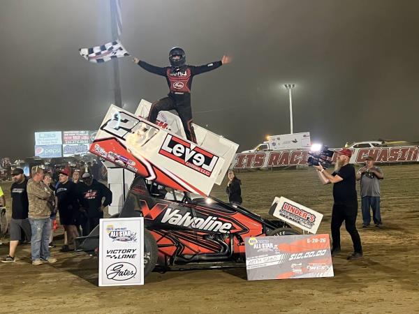 Zeth Sabo Wins Ohio Speedweek Finale at Wayne County