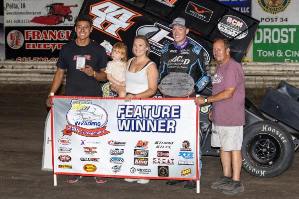 Chris Martin Keeps on Rolling with Sprint Invaders in Oskaloosa!
