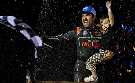 David Gravel won the WoO stop at Ohsweken on Wednesday (Tyler Carr Photo) (Video Highlights from DirtVision.com)