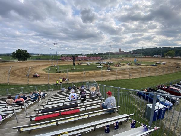 Lawrenceburg Indiana Sprintweek Results and Stories