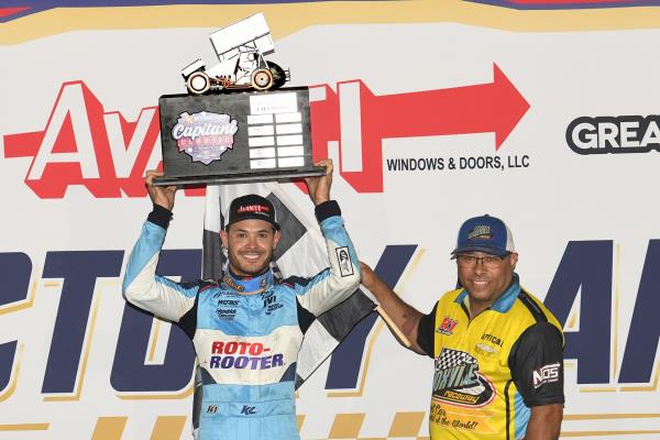 Kyle Larson Wins His Second Cappy at Knoxville!