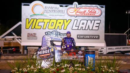 Kevin Thomas Jr. earned $10,000 as the winner of Sunday night's 41st Firemen's Nationals at Sun Prairie, Wisconsin's Angell Park Speedway. (Rich Forman Photo) (Video Highlights from FloRacing.com)