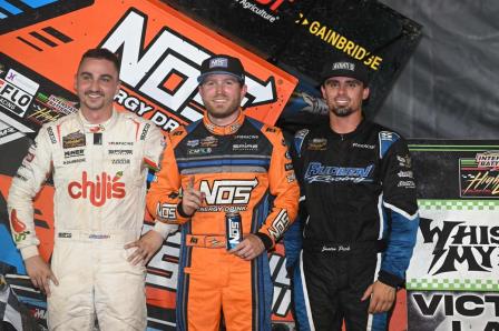 Tyler Courtney made a late pass to win the opening night of the Jesse Hockett/Daniel McMillin Memorial Thursday (Chad Warner Photo) (Video Highlights from FloRacing.com)