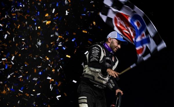 Justin Sanders Steals Dennis Roth Classic for First World of Outlaws Win, Banks $83,000