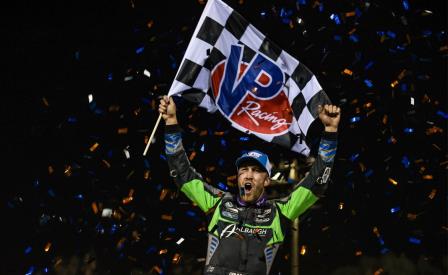 Carson Macedo bested Corey Day at Hanford Tuesday (Tyler Carr Photo) (Video Highlights from DirtVision.com)