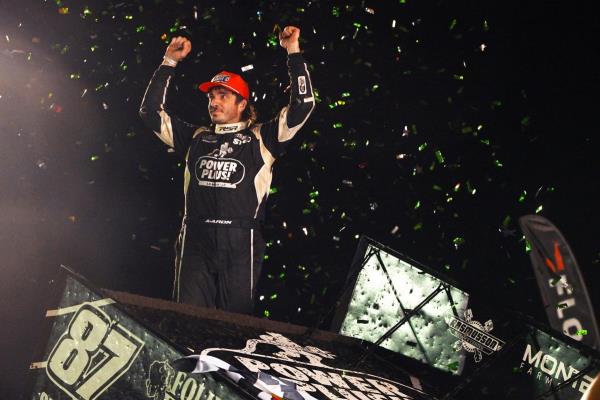 Aaron Reutzel Ends 12-Race Drought with High Limit Victory at Lakeside